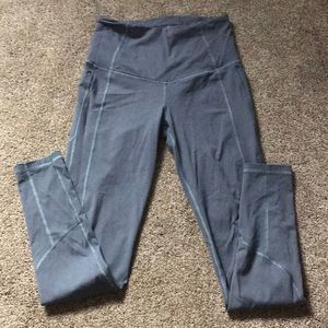 Victoria’s Secret VSX sport leggings